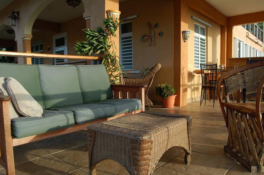 Villa Coral Guesthouse วีเอเกส ภายนอก รูปภาพ